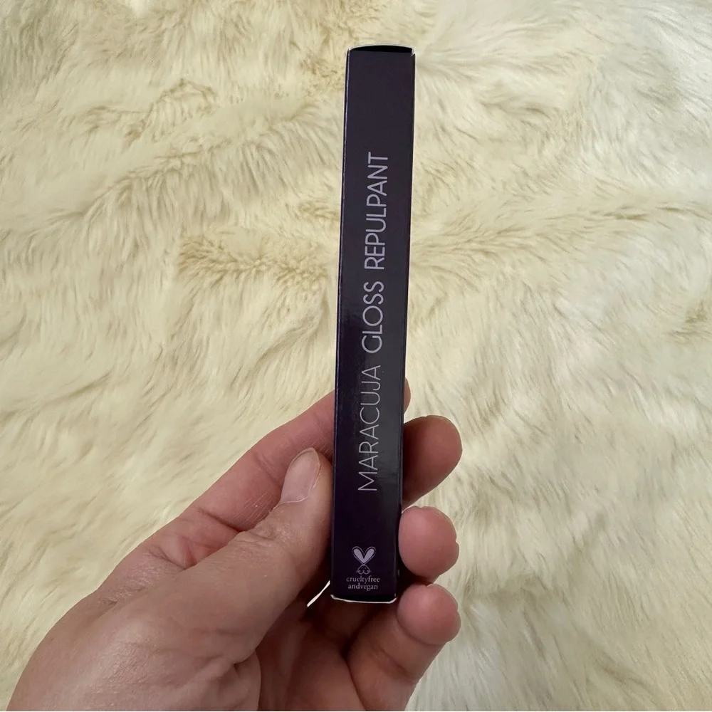 Tarte Maracuja juicy lip plump no-needle plump - sweet pea (magenta)